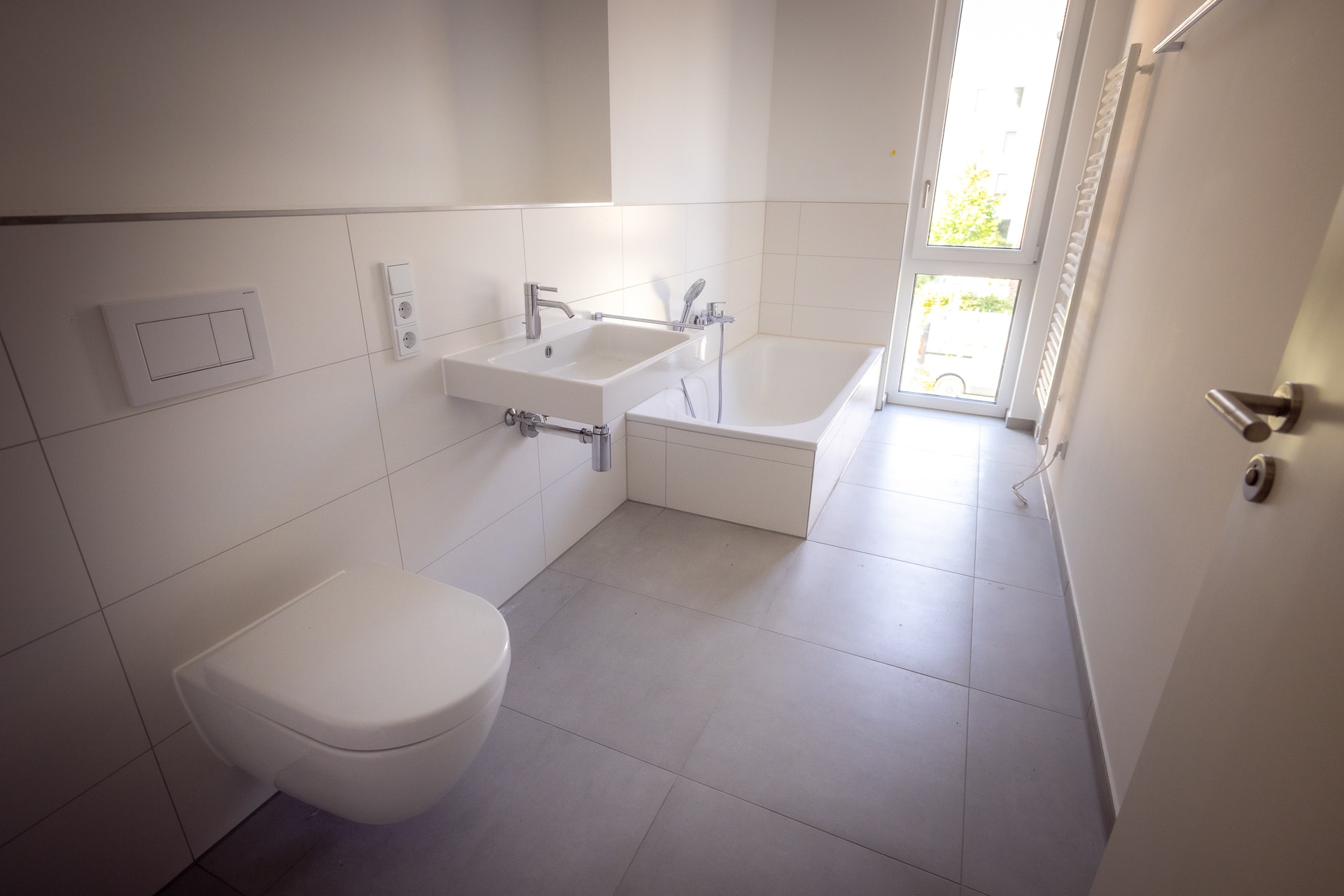 Badezimmer Mehrfamilienhaus Wasserstadt-Limmer-Baufeld 14 - König Projektbau