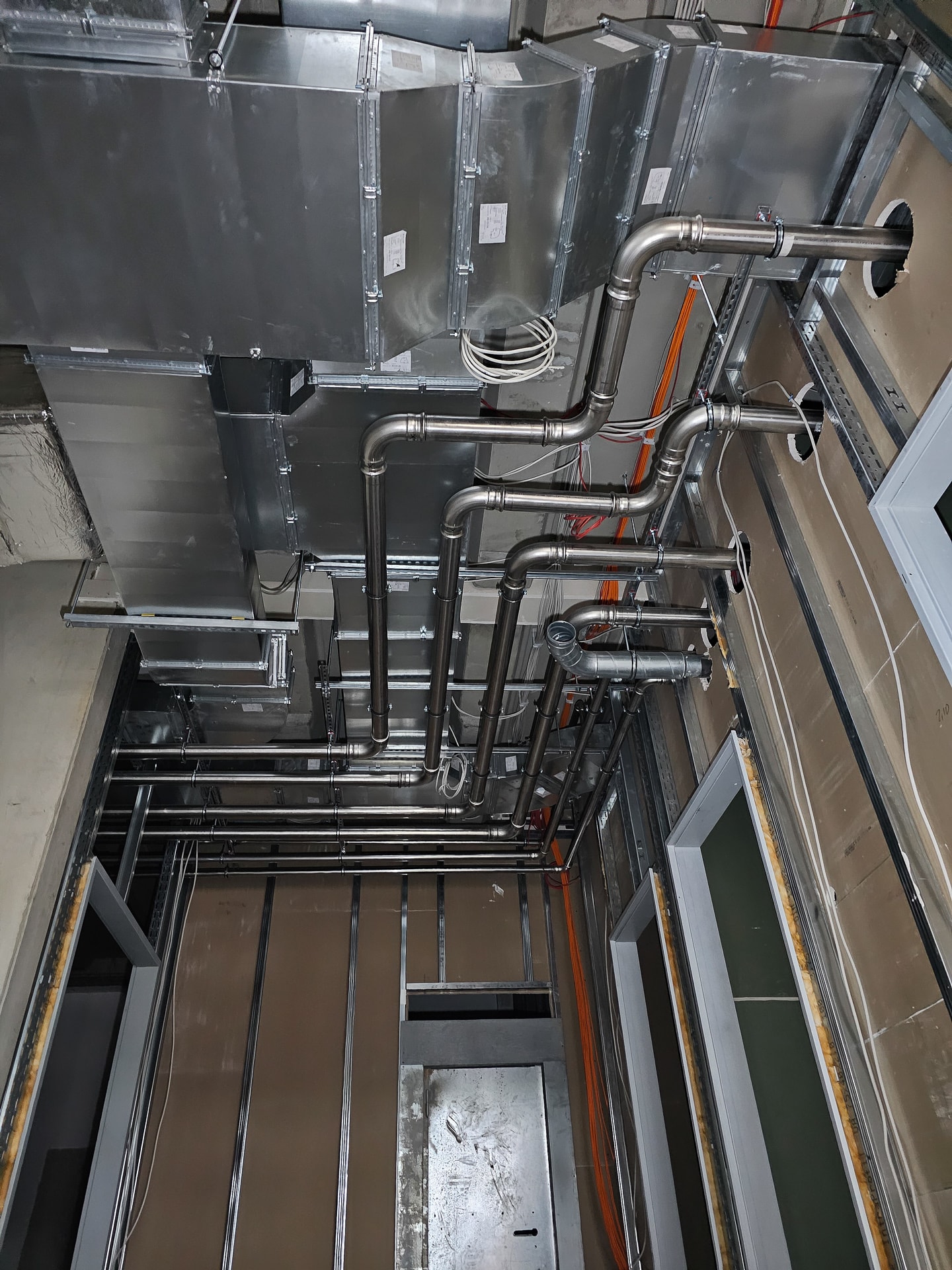 Rohrleitungen Verlegung Fest Goslar - König Projektbau