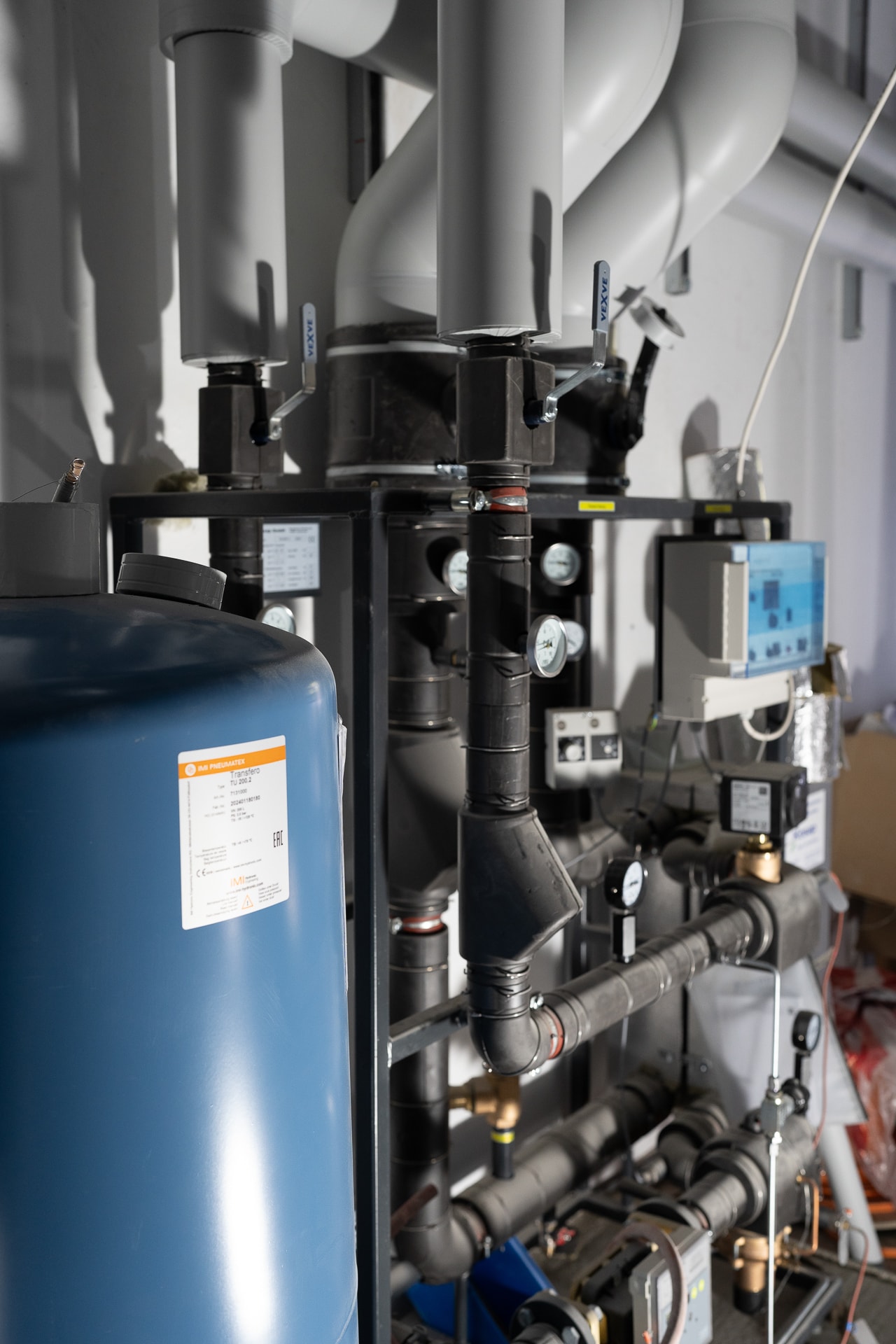 Fernwärmekompaktstation Helene-Engelbrecht-Schule - König Projektbau